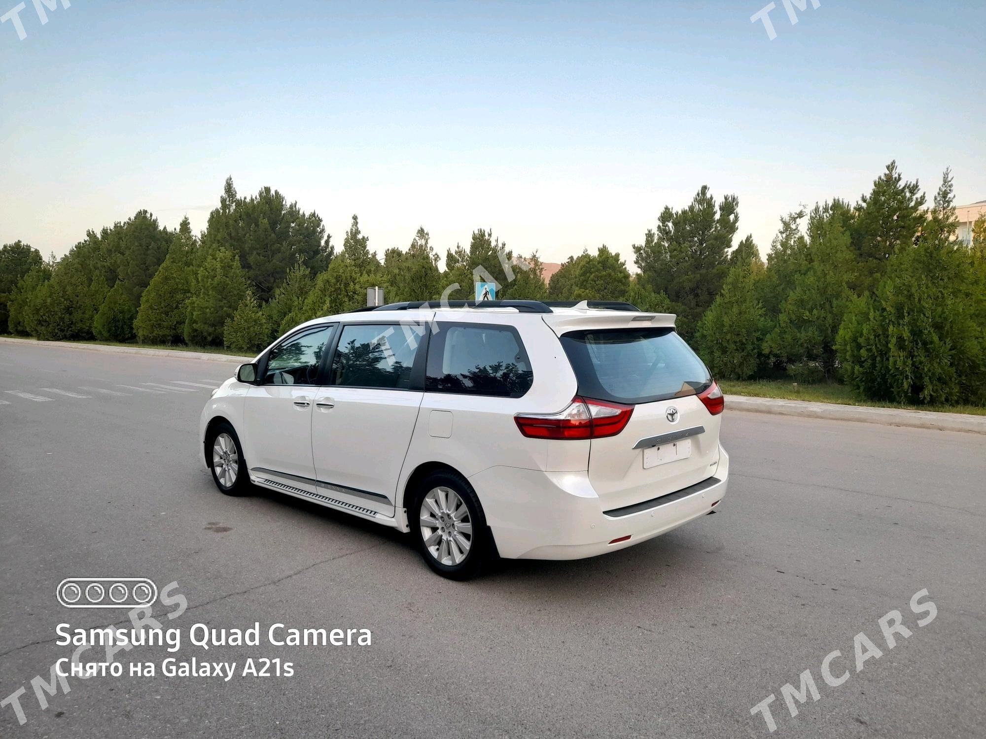 Toyota Sienna 2017 - 454 000 TMT - Бахарден - img 2