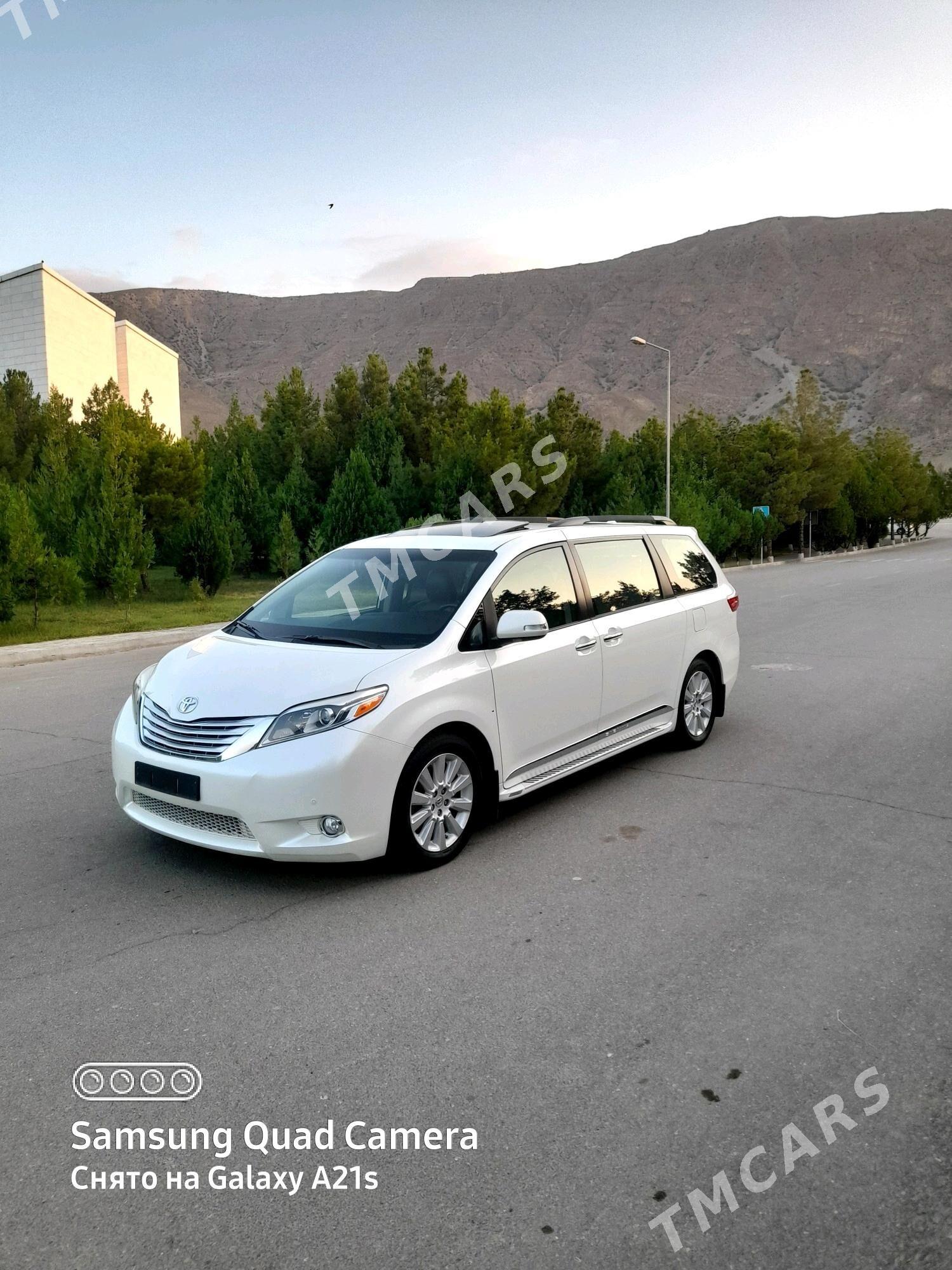 Toyota Sienna 2017 - 454 000 TMT - Бахарден - img 3