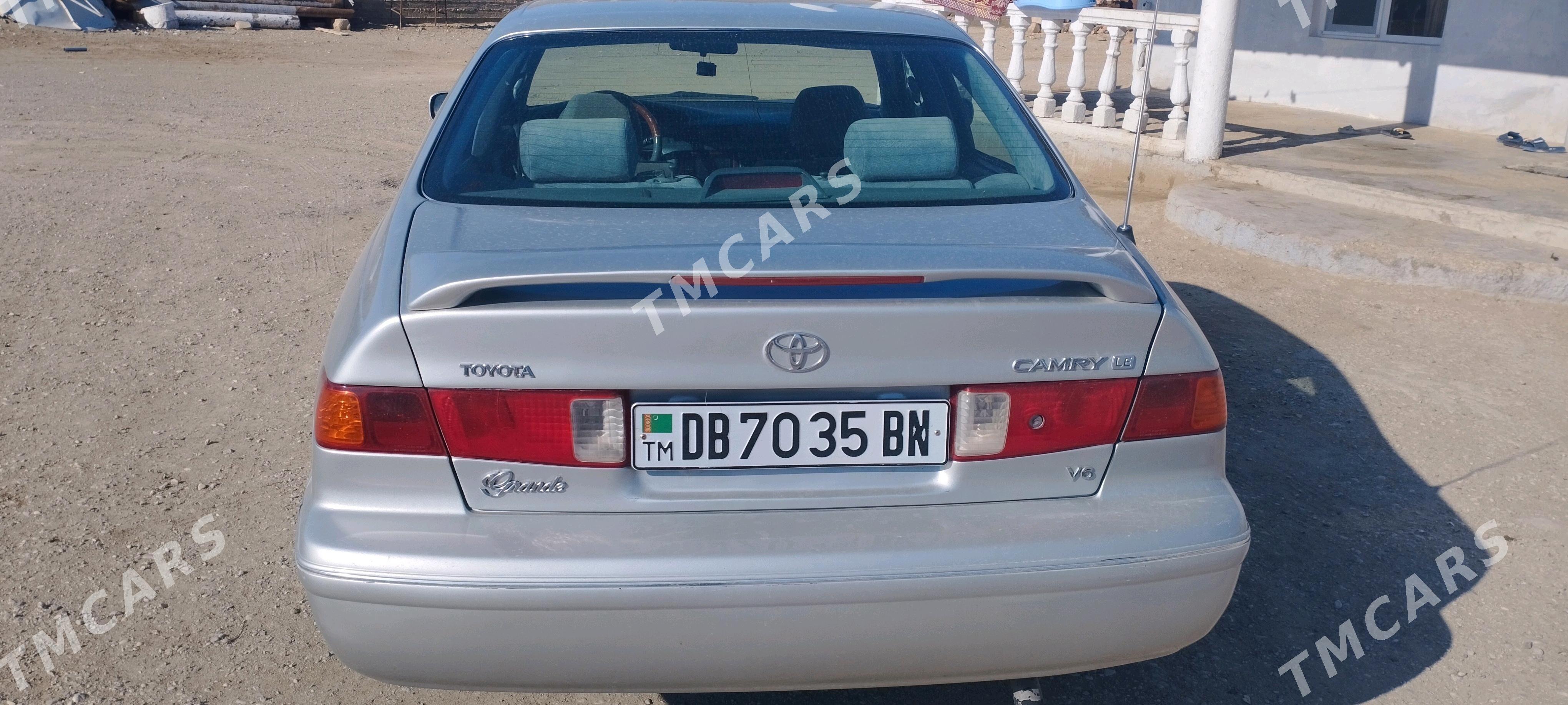 Toyota Camry 1999 - 95 000 TMT - Гумдаг - img 6