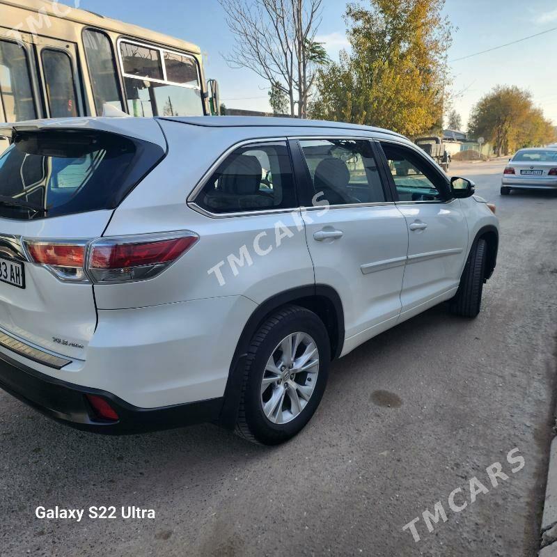 Toyota Highlander 2015 - 350 000 TMT - Теджен - img 2