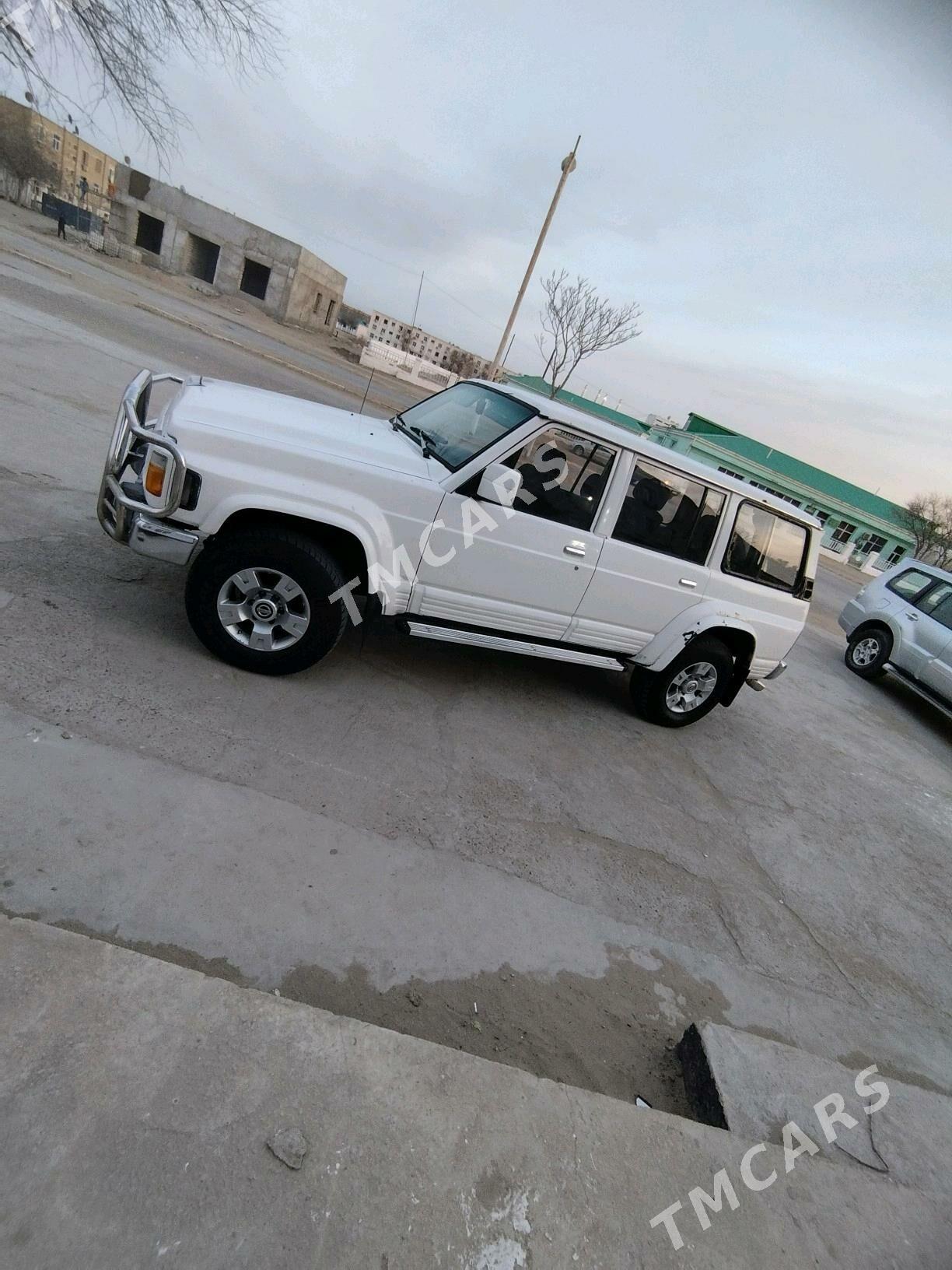 Nissan Patrol 1992 - 80 000 TMT - Hazar - img 3