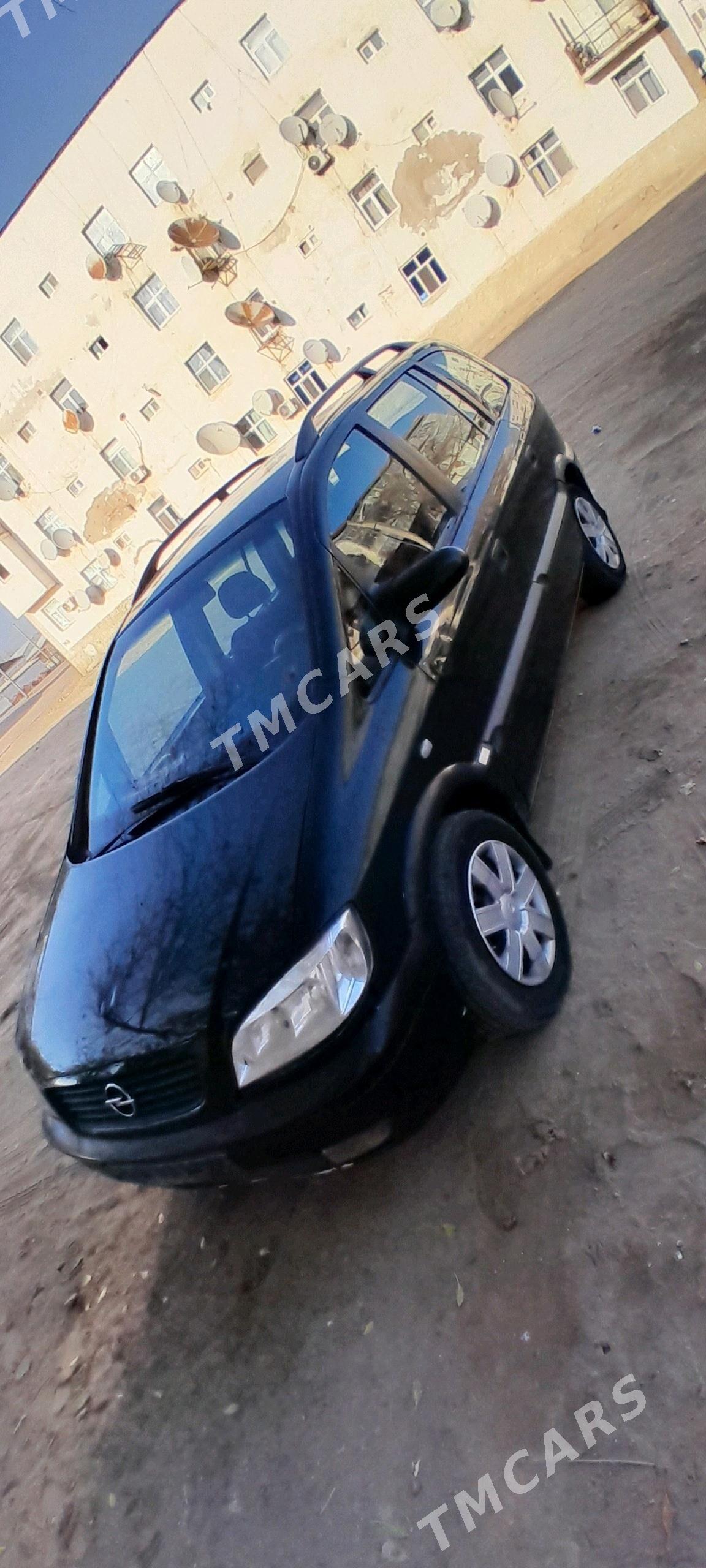 Opel Zafira 1999 - 65 000 TMT - Гурбансолтан Едже - img 3