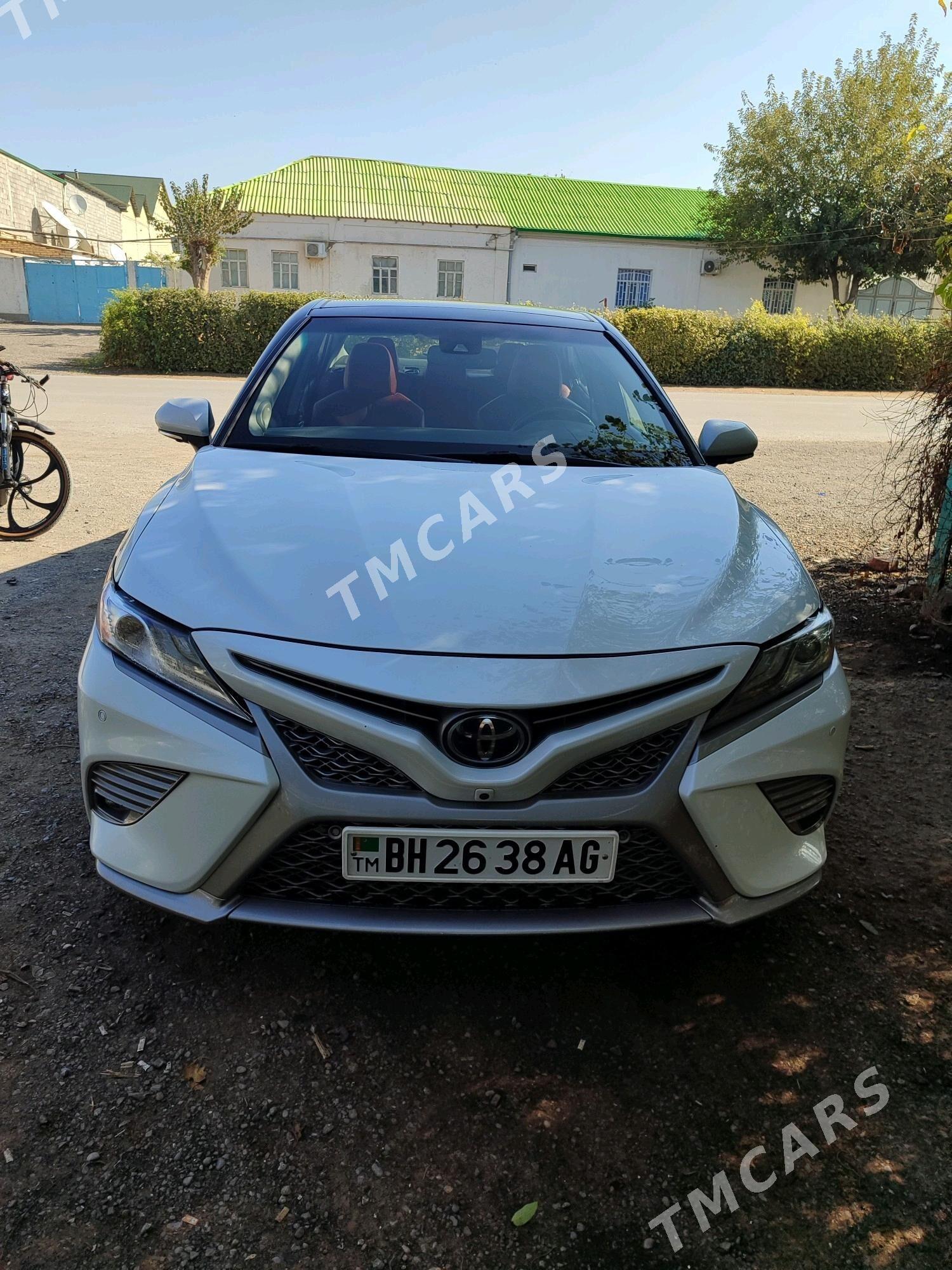 Toyota Camry 2018 - 390 000 TMT - Aşgabat - img 2