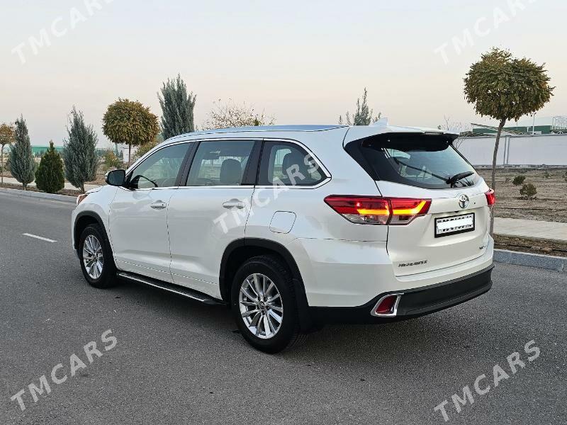 Toyota Highlander 2018 - 425 000 TMT - Бузмеин ГРЭС - img 4