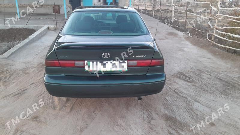 Toyota Camry 1999 - 110 000 TMT - Губадаг - img 4