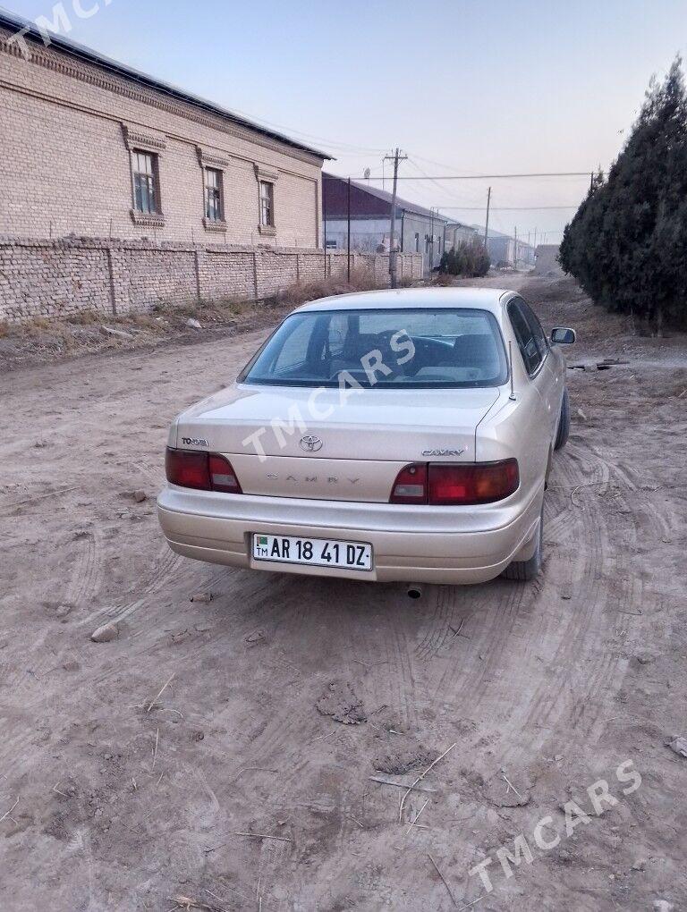 Toyota Camry 1996 - 70 000 TMT - Şabat etr. - img 4