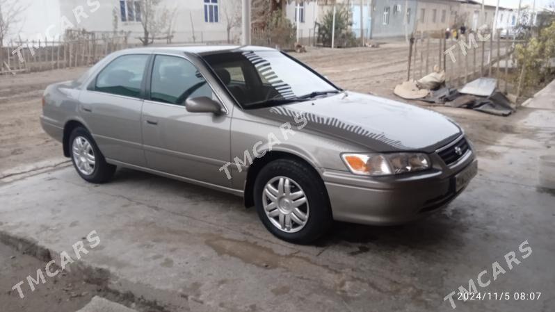 Toyota Camry 2001 - 135 000 TMT - Кёнеургенч - img 4