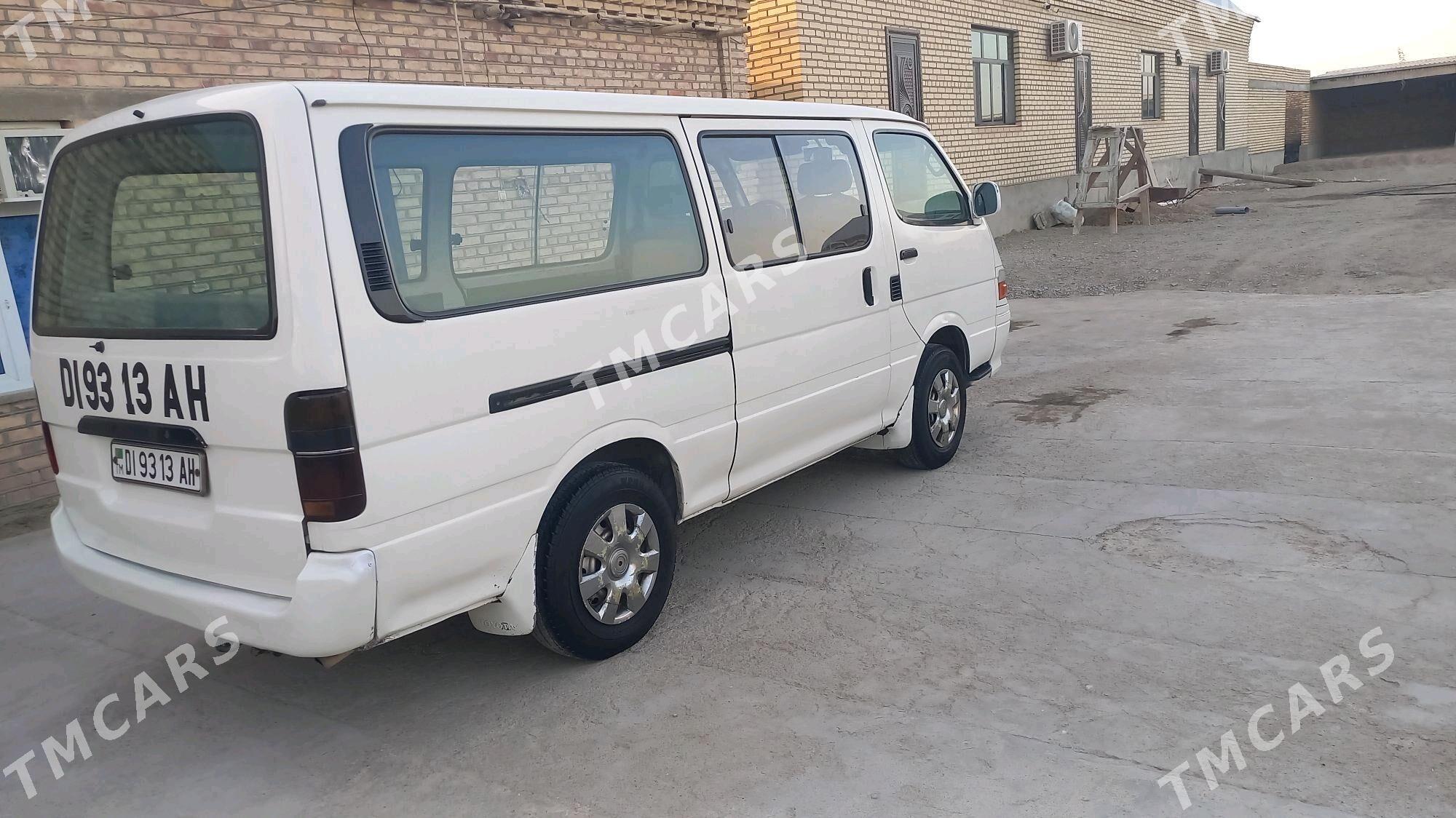 Toyota Hiace 1999 - 120 000 TMT - Бахарден - img 3