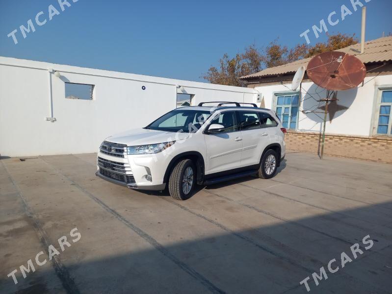 Toyota Highlander 2019 - 480 000 TMT - Мары - img 3