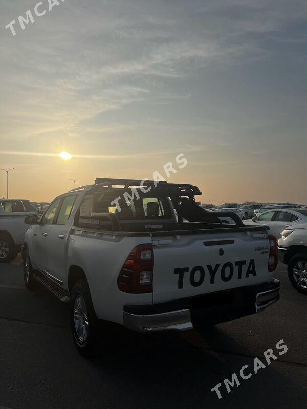 Toyota Hilux 2021 - 576 000 TMT - Aşgabat - img 5