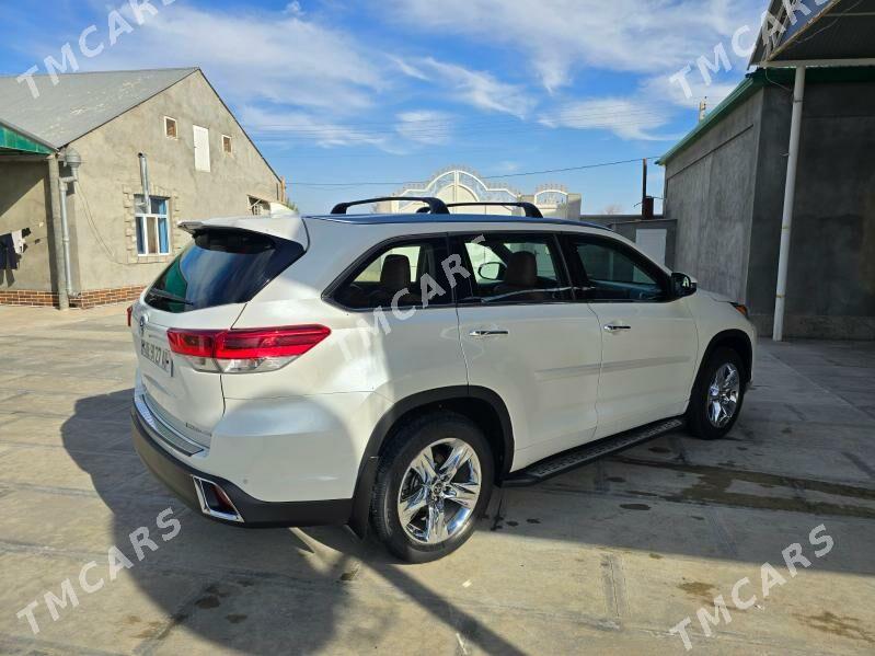 Toyota Highlander 2019 - 590 000 TMT - Kaka - img 6