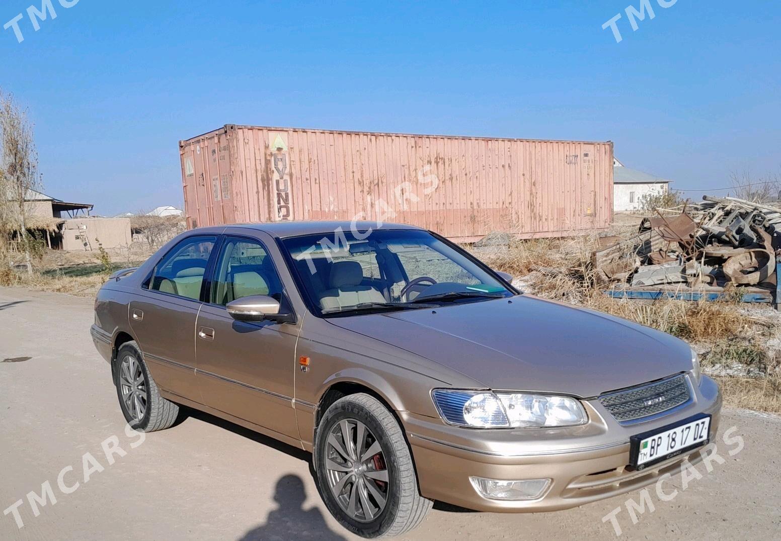 Toyota Camry 1999 - 125 000 TMT - Гурбансолтан Едже - img 3