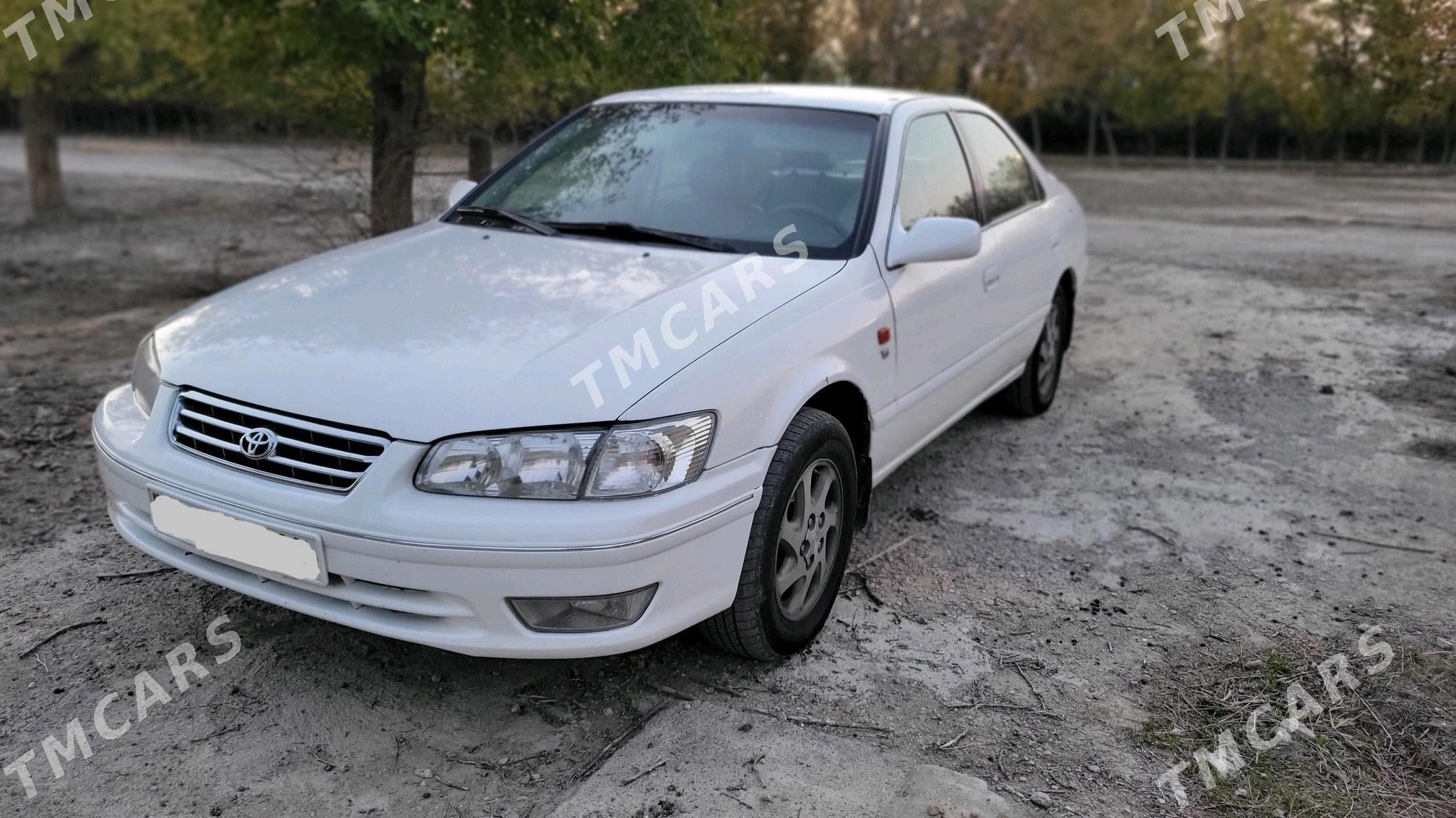 Toyota Camry 1999 - 125 000 TMT - Теджен - img 3