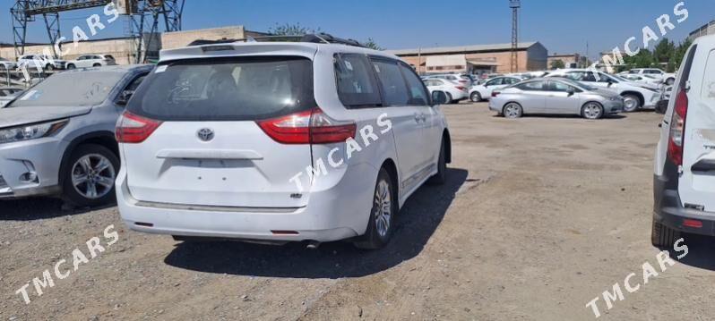 Toyota Sienna 2019 - 365 000 TMT - Мары - img 2