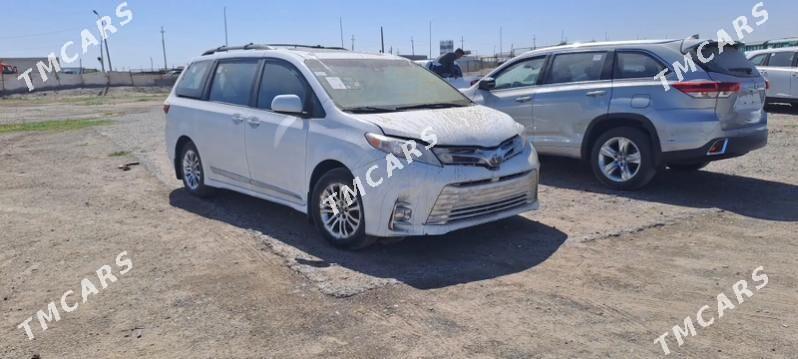 Toyota Sienna 2019 - 365 000 TMT - Мары - img 5