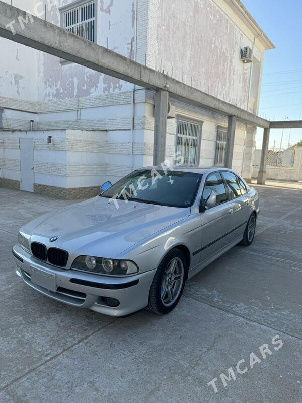 BMW E39 2002 - 140 000 TMT - Gumdag - img 2