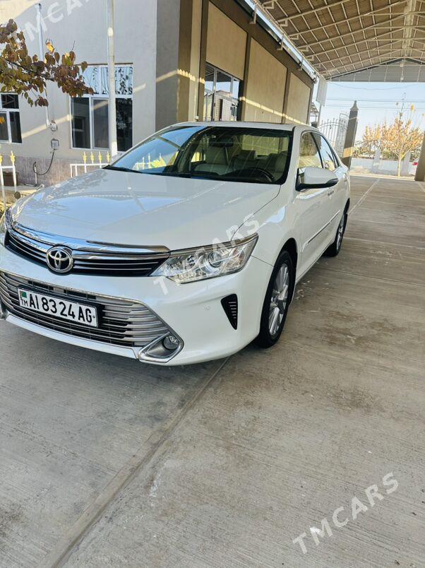 Toyota Camry Hybrid 2015 - 390 000 TMT - Багир - img 5