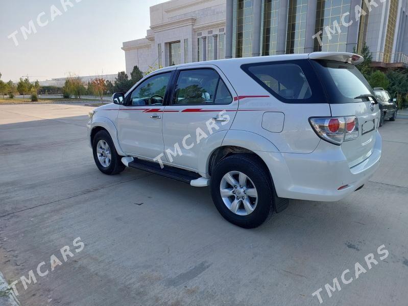 Toyota Fortuner 2015 - 350 000 TMT - Туркменабат - img 2