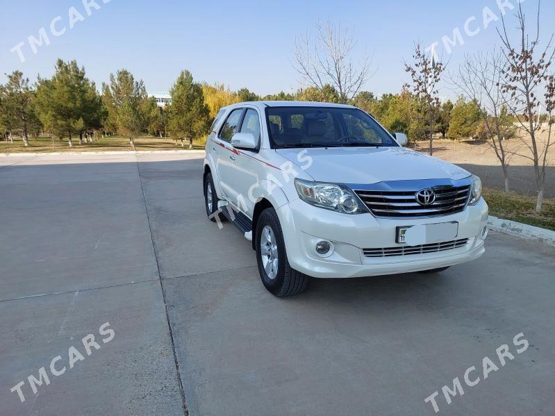 Toyota Fortuner 2015 - 350 000 TMT - Туркменабат - img 4