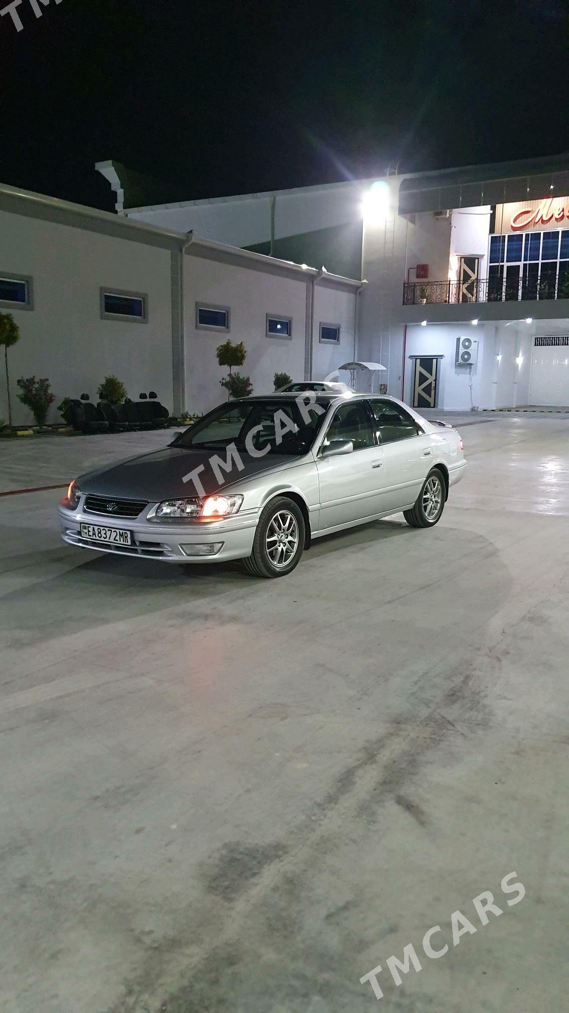 Toyota Camry 2000 - 139 000 TMT - Мары - img 3