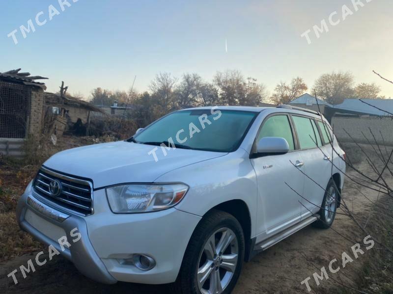 Toyota Highlander 2010 - 298 000 TMT - Керки - img 2