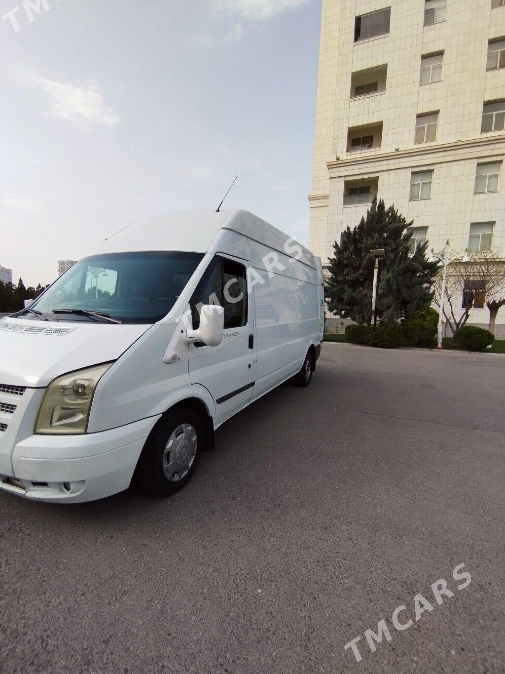 Ford Transit Connect 2010 - 180 000 TMT - ул. Московская (10 йыл абаданчылык ш.) - img 6