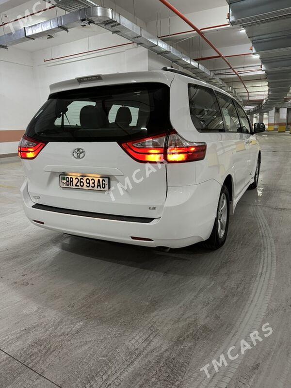 Toyota Sienna 2018 - 400 000 TMT - Aşgabat - img 8