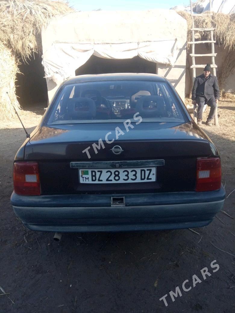 Opel Astra 1992 - 35 000 TMT - Gubadag - img 4