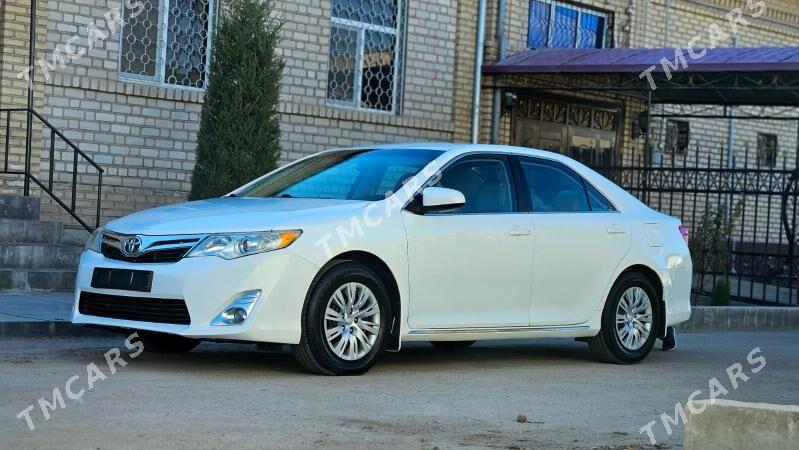 Toyota Camry 2012 - 185 000 TMT - Дашогуз - img 3