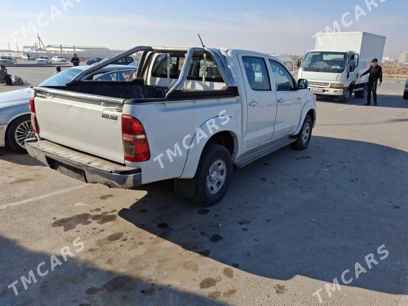 Toyota Hilux 2013 - 270 000 TMT - Туркменабат - img 3