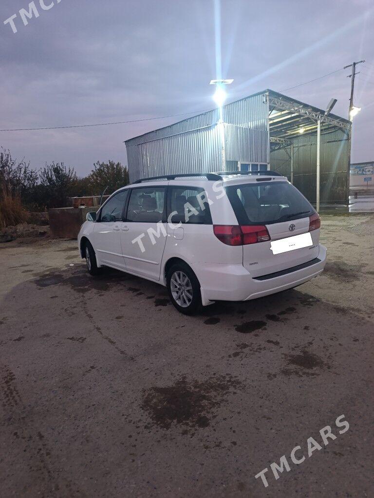 Toyota Sienna 2005 - 230 000 TMT - Мары - img 2