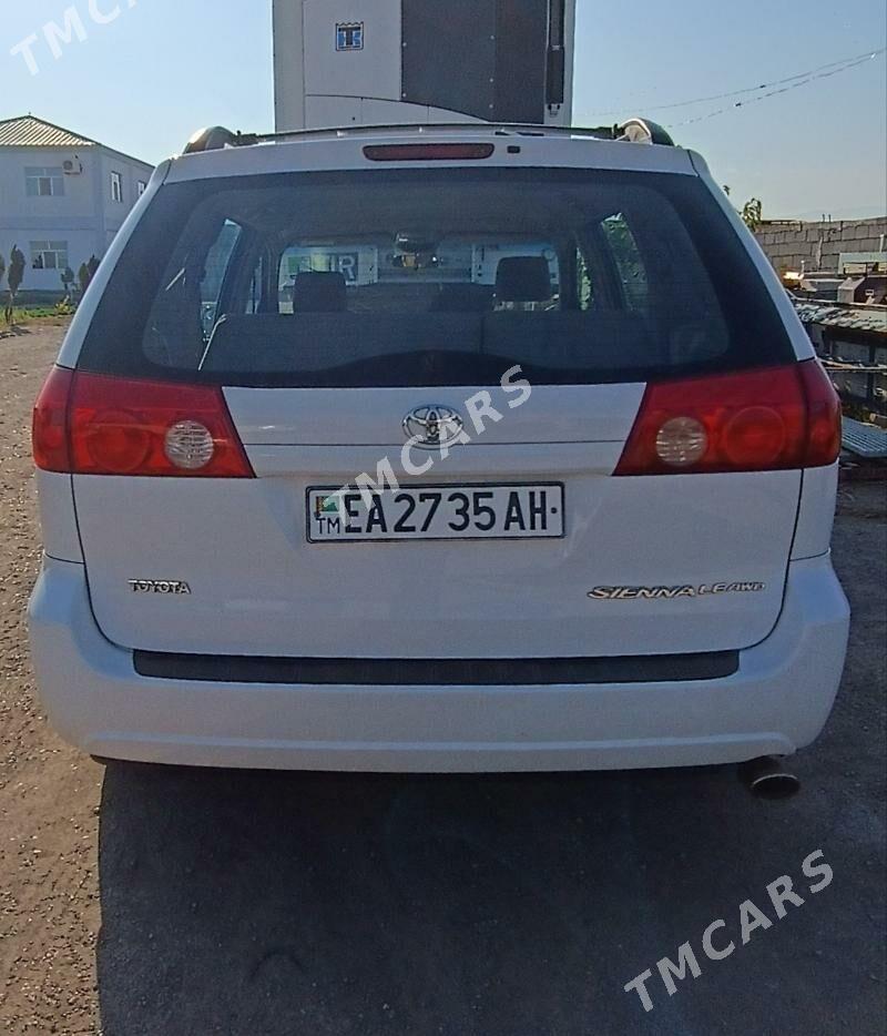 Toyota Sienna 2008 - 200 000 TMT - Ашхабад - img 4