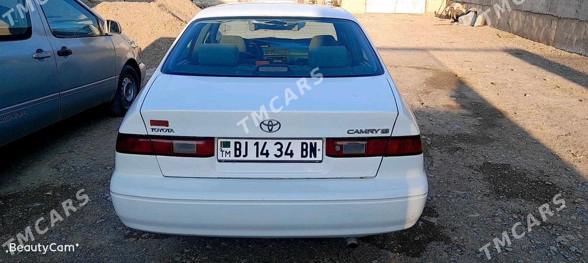 Toyota Camry 1998 - 88 000 TMT - Гызыларбат - img 2