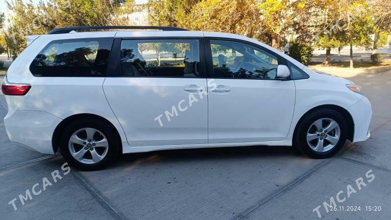 Toyota Sienna 2019 - 370 000 TMT - Ашхабад - img 8