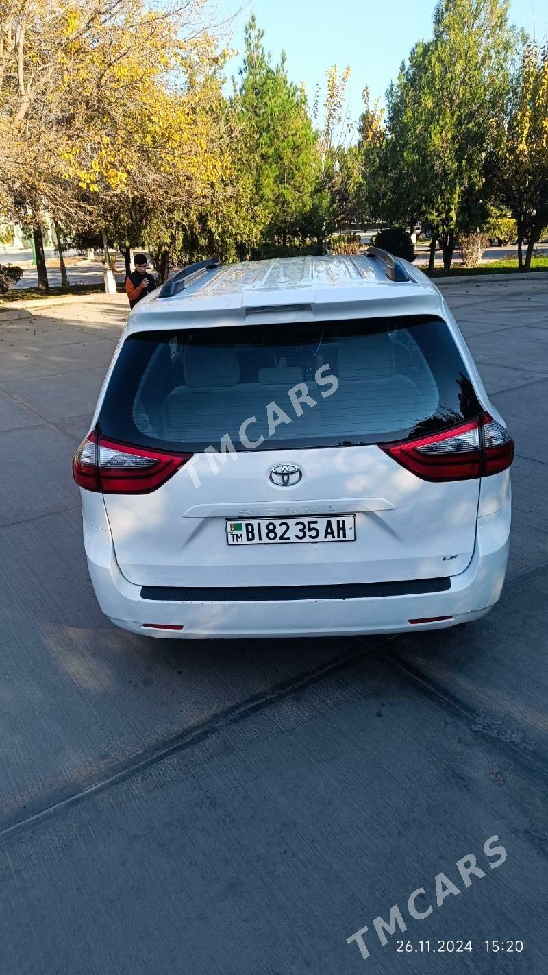 Toyota Sienna 2019 - 370 000 TMT - Ашхабад - img 6