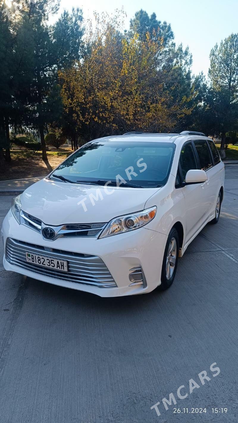 Toyota Sienna 2019 - 370 000 TMT - Ашхабад - img 2