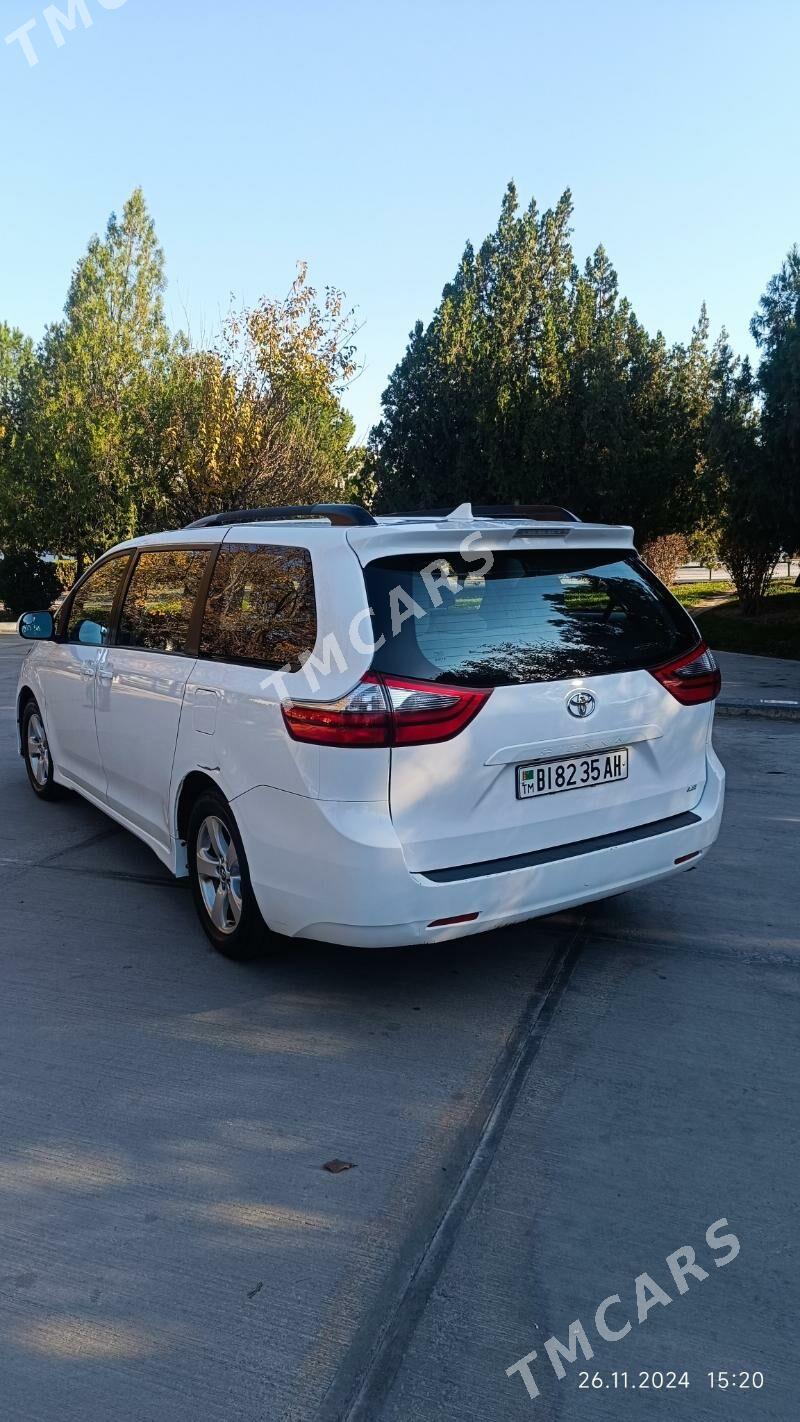 Toyota Sienna 2019 - 370 000 TMT - Ашхабад - img 5