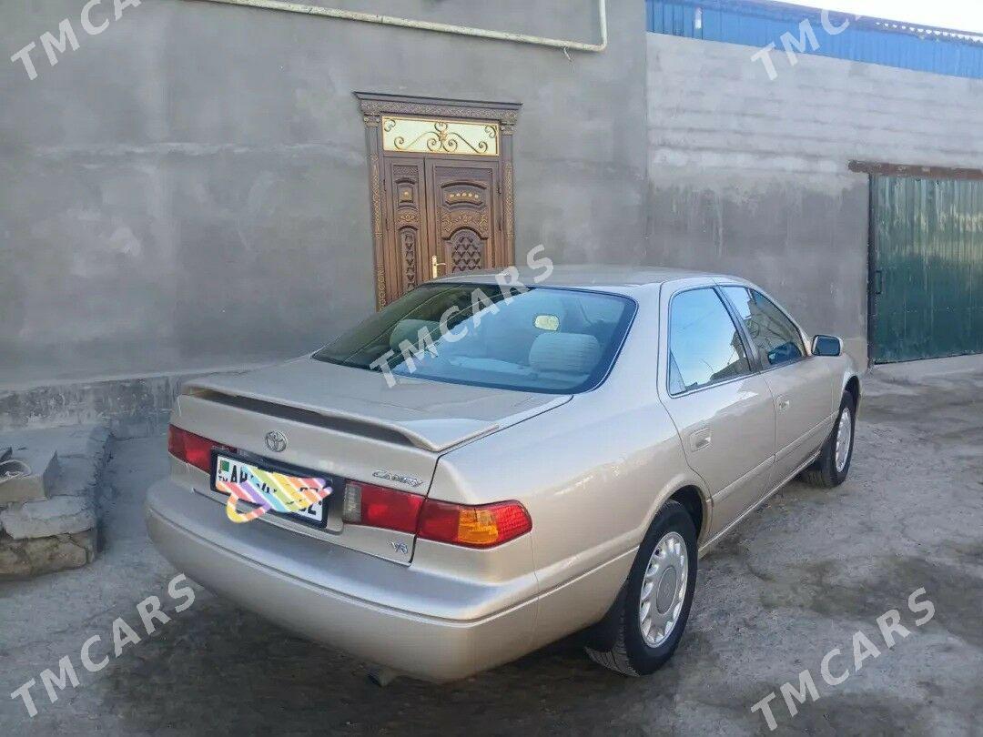 Toyota Camry 2001 - 135 000 TMT - Кёнеургенч - img 2