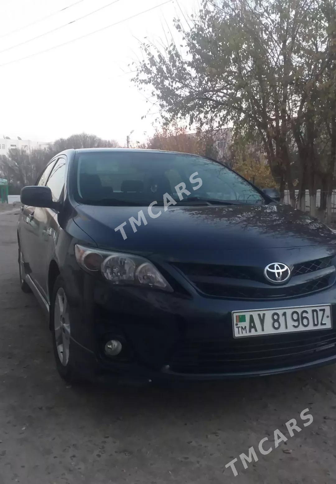 Toyota Corolla 2011 - 140 000 TMT - Дашогуз - img 2