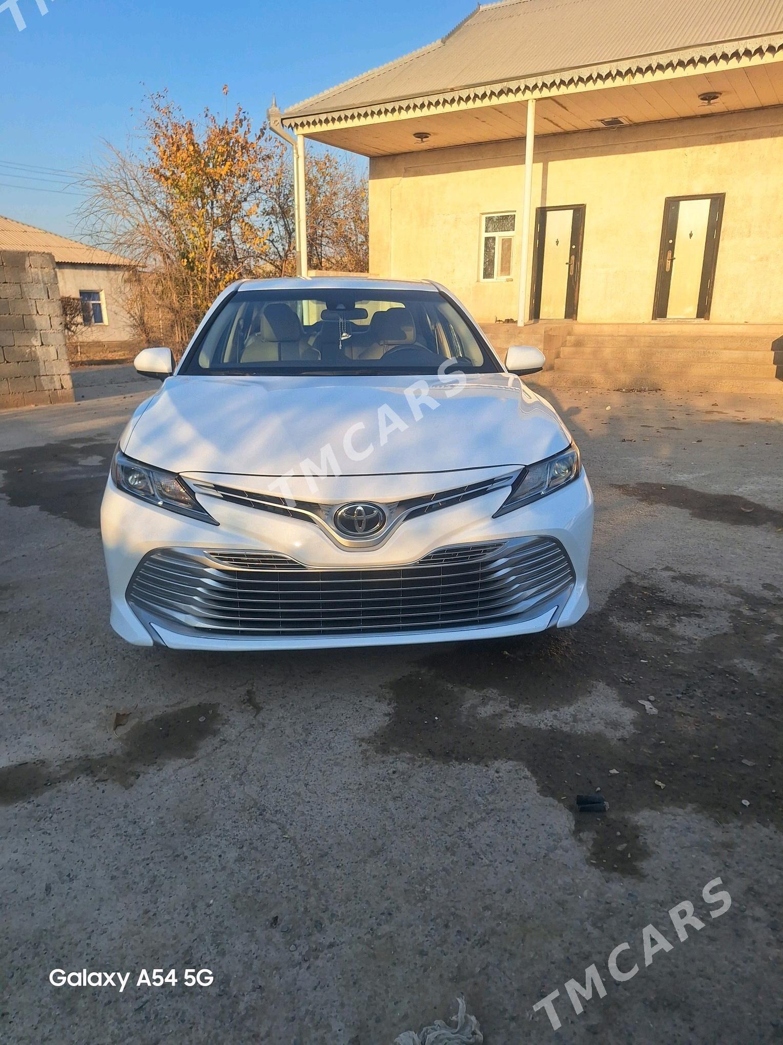 Toyota Camry 2019 - 300 000 TMT - Бабадайхан - img 2