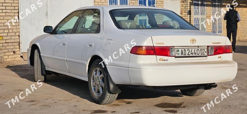 Toyota Camry 1998 - 98 000 TMT - Кёнеургенч - img 4