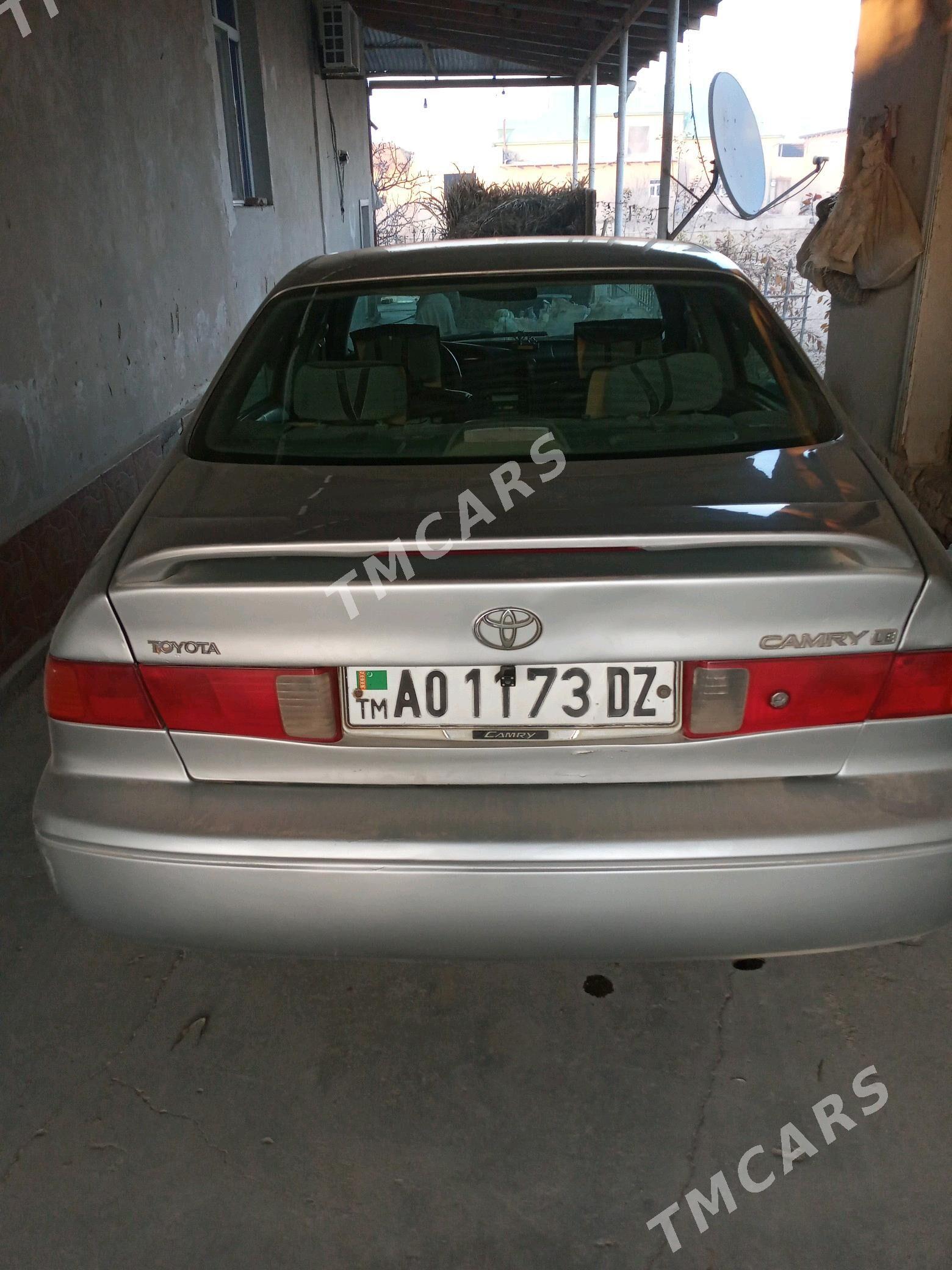 Toyota Camry 2001 - 130 000 TMT - Гурбансолтан Едже - img 4