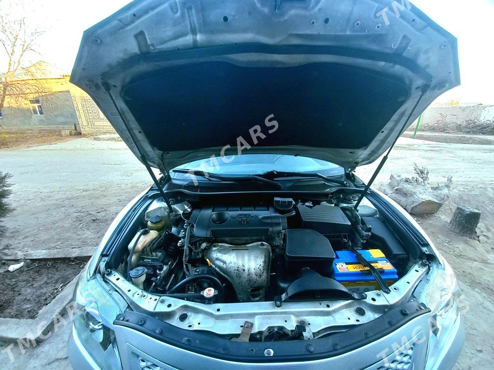 Toyota Camry 2010 - 180 000 TMT - Boldumsaz - img 7