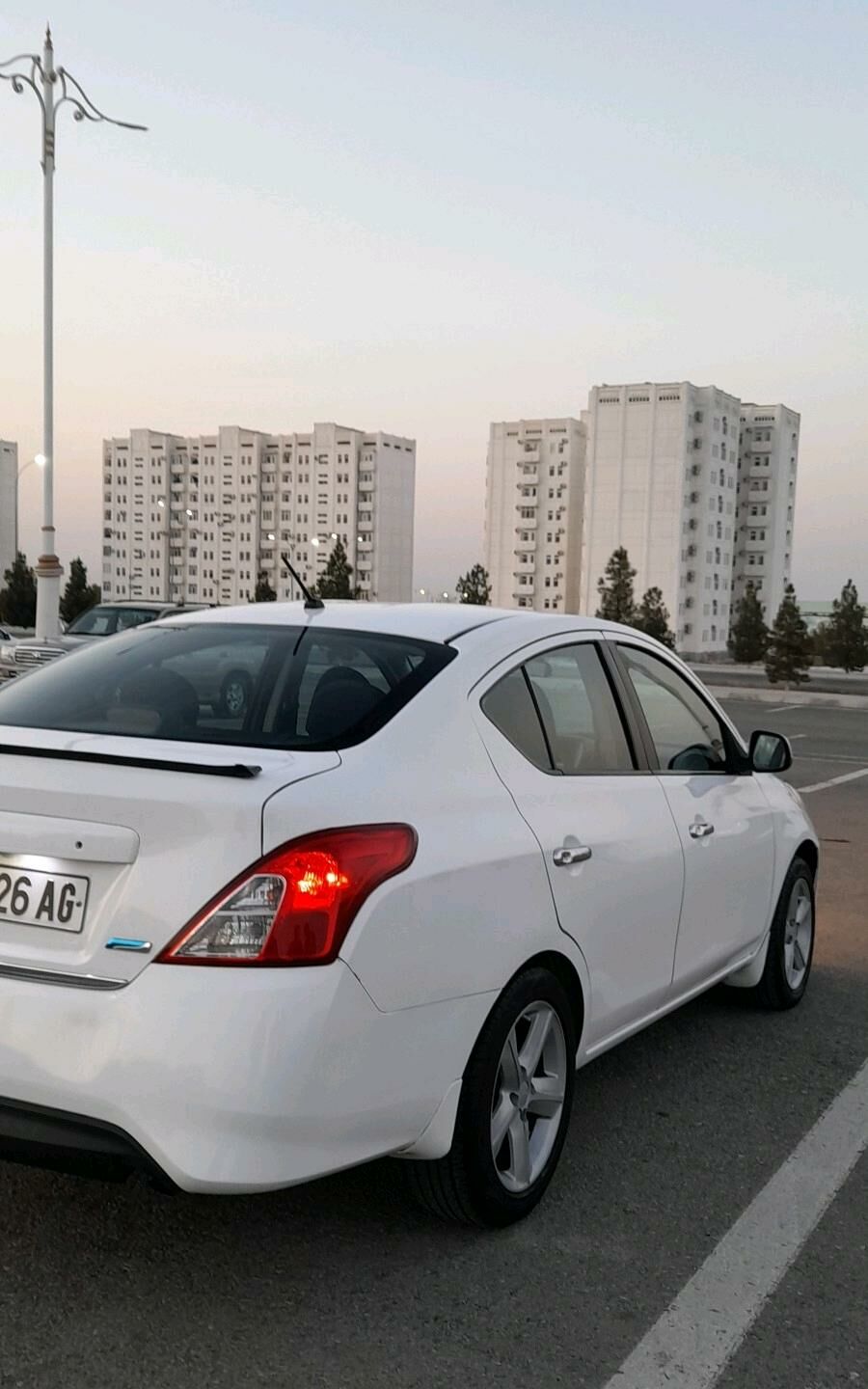 Nissan Versa 2012 - 97 000 TMT - Ашхабад - img 2