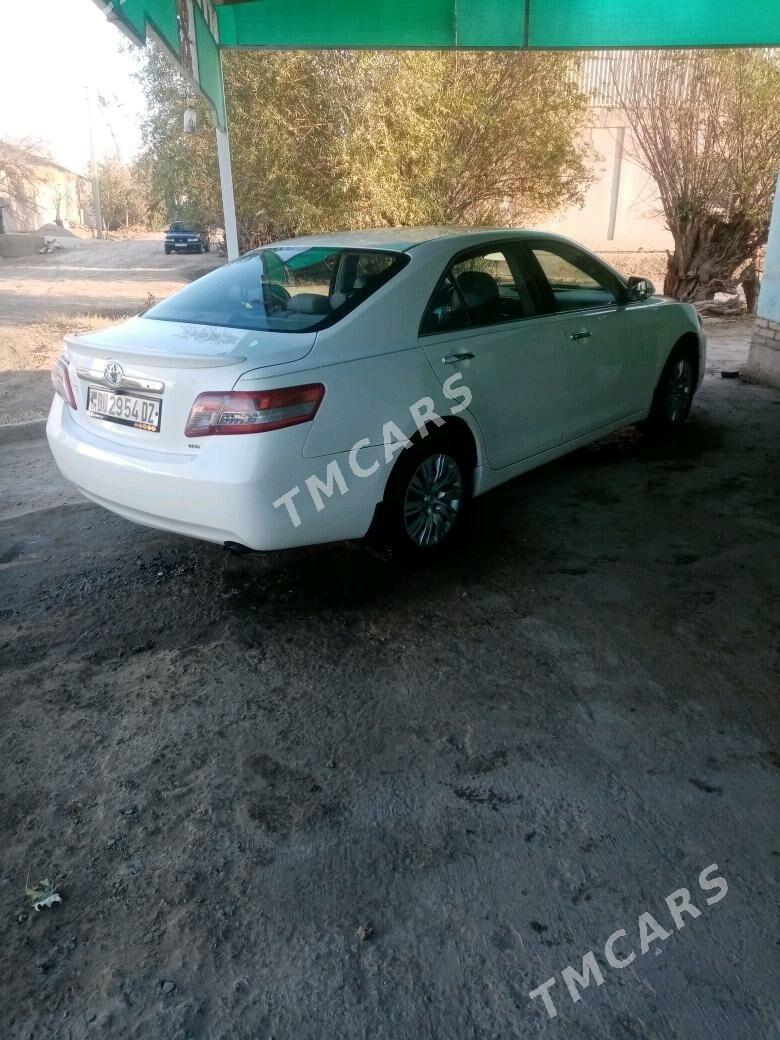 Toyota Camry 2009 - 125 000 TMT - Гурбансолтан Едже - img 3