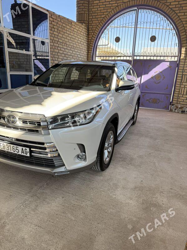 Toyota Highlander 2019 - 465 000 TMT - Aşgabat - img 2