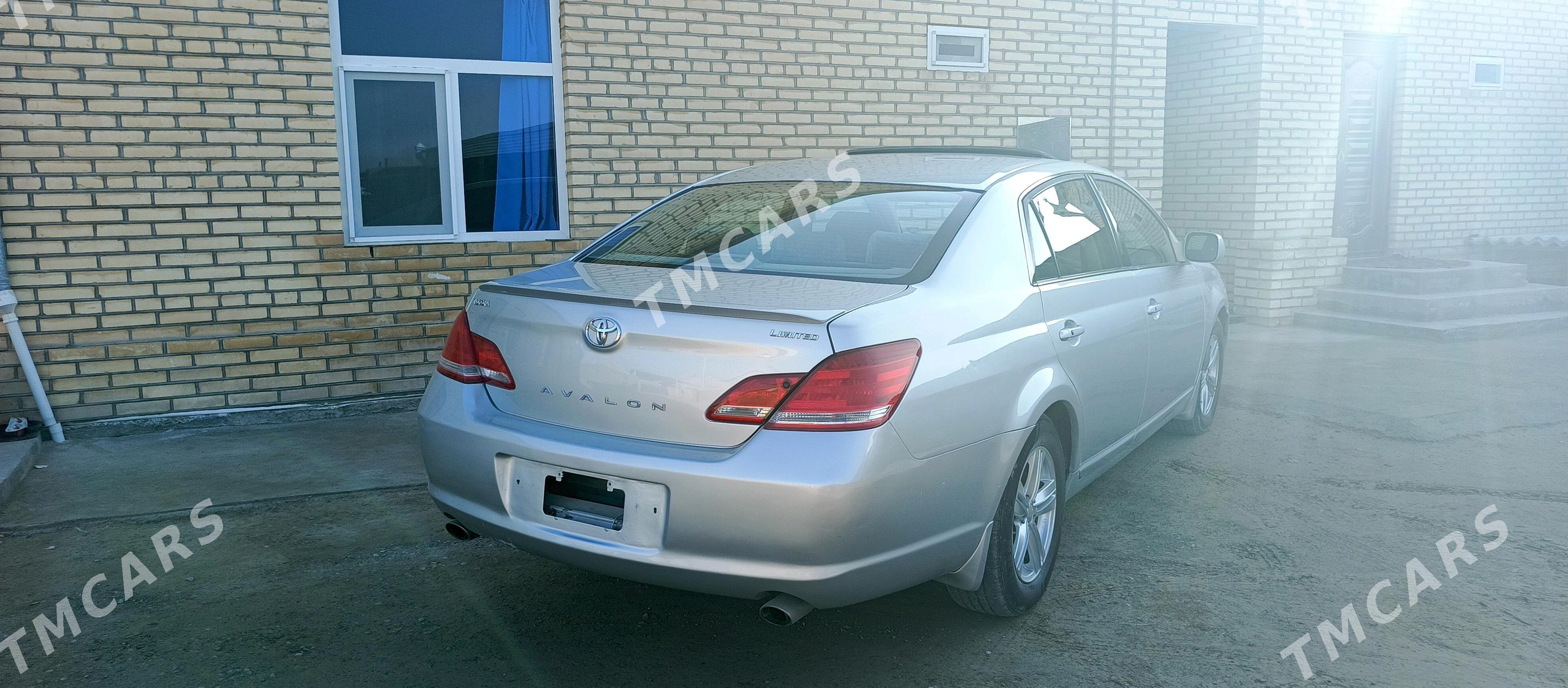 Toyota Avalon 2006 - 150 000 TMT - Мары - img 4