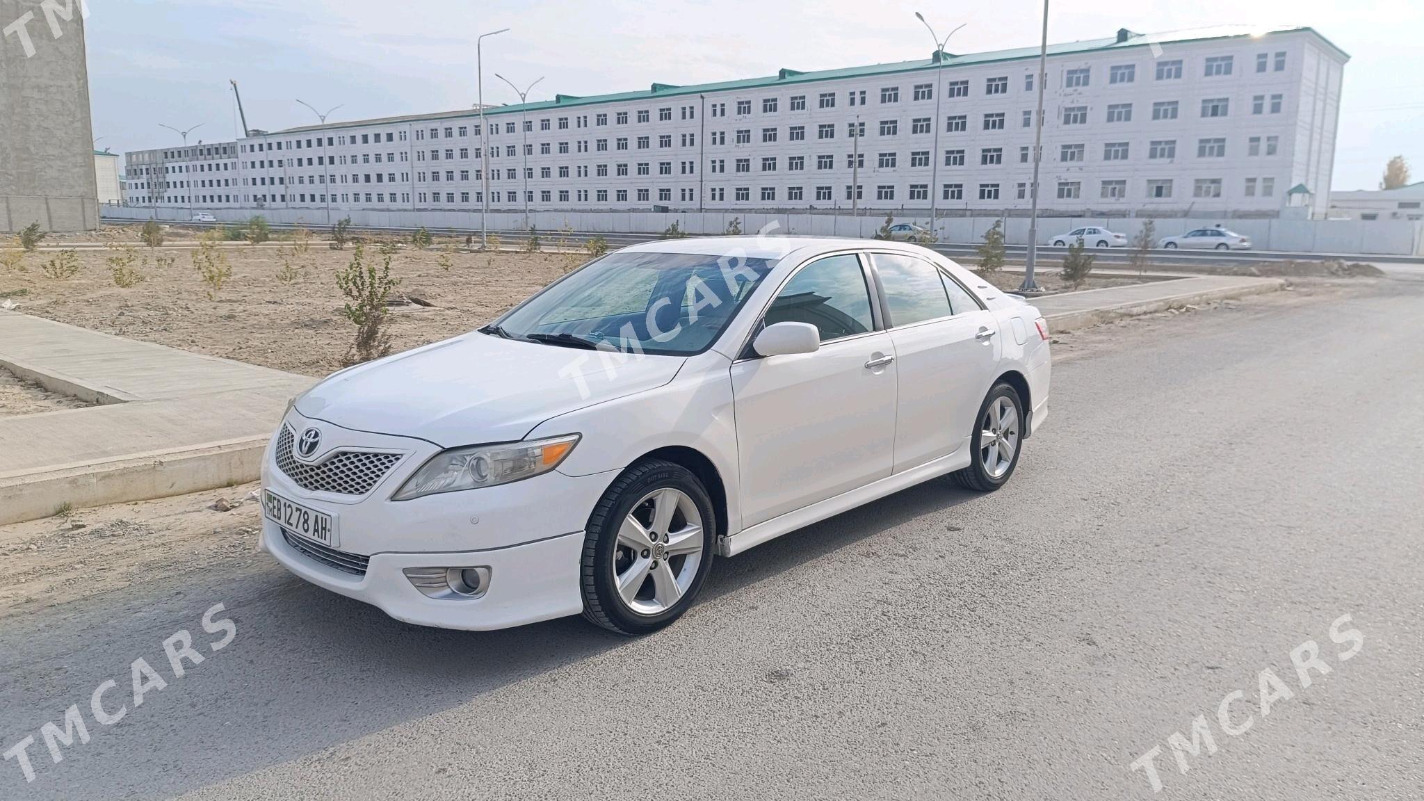 Toyota Camry 2011 - 175 000 TMT - Анев - img 4