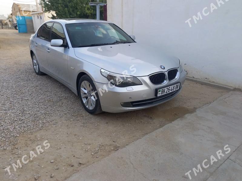 BMW E60 2004 - 130 000 TMT - Mary - img 3