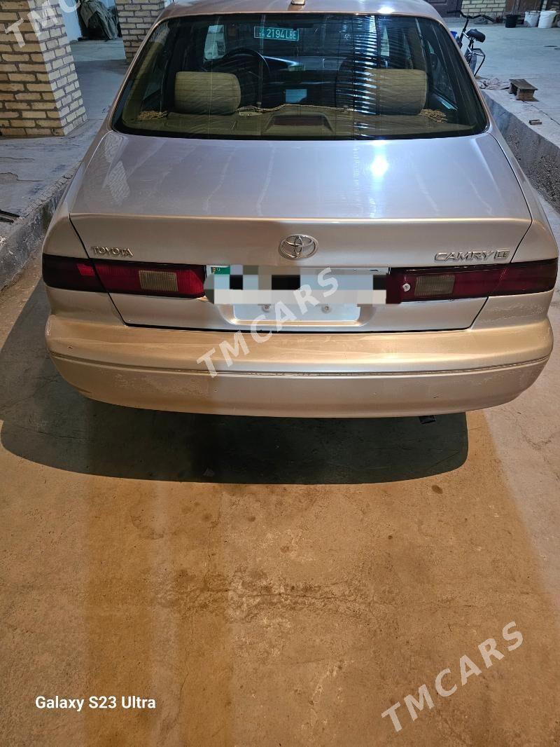 Toyota Camry 1999 - 100 000 TMT - Дарганата - img 2